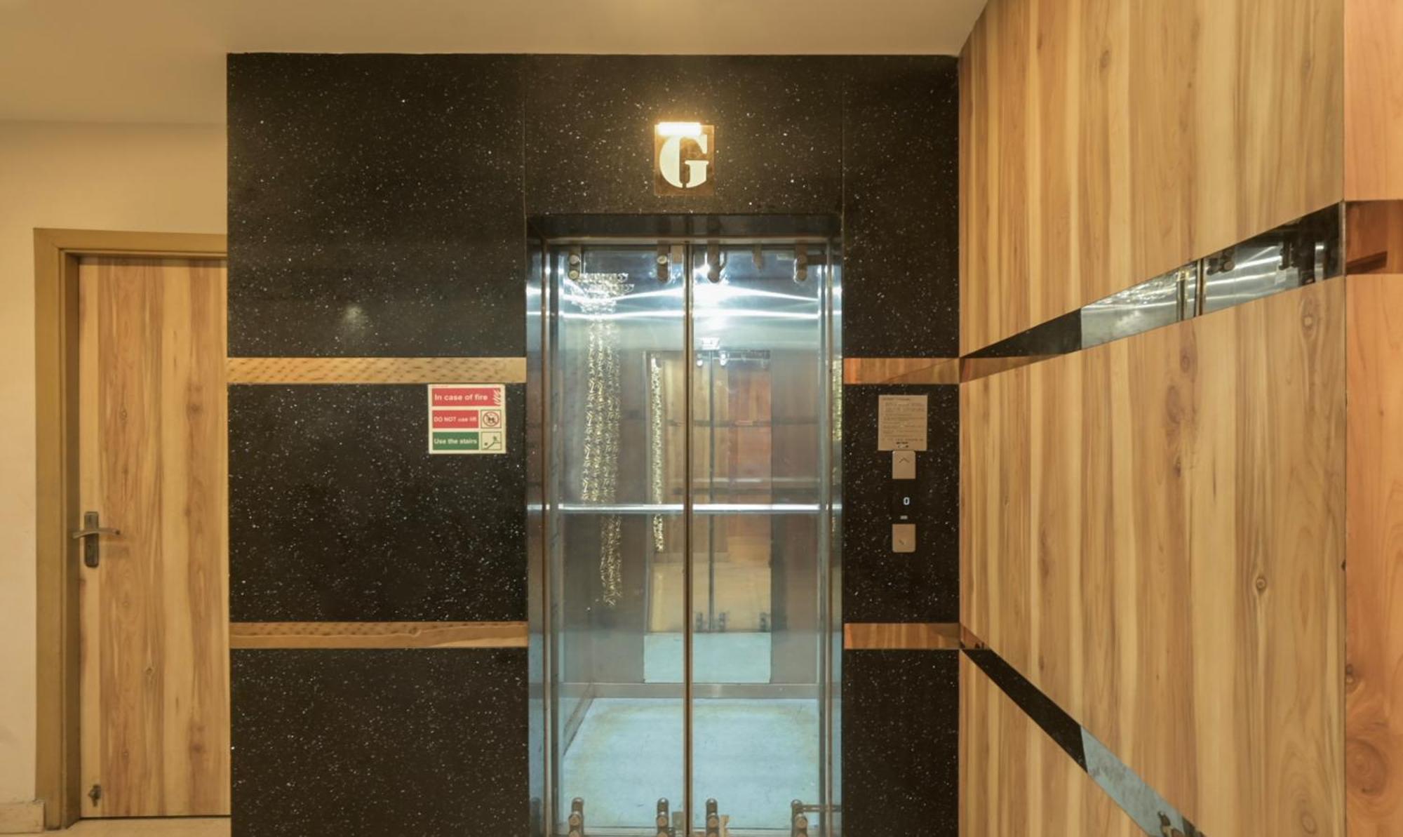 Hotel Orion Crystal 加尔各答 外观 照片