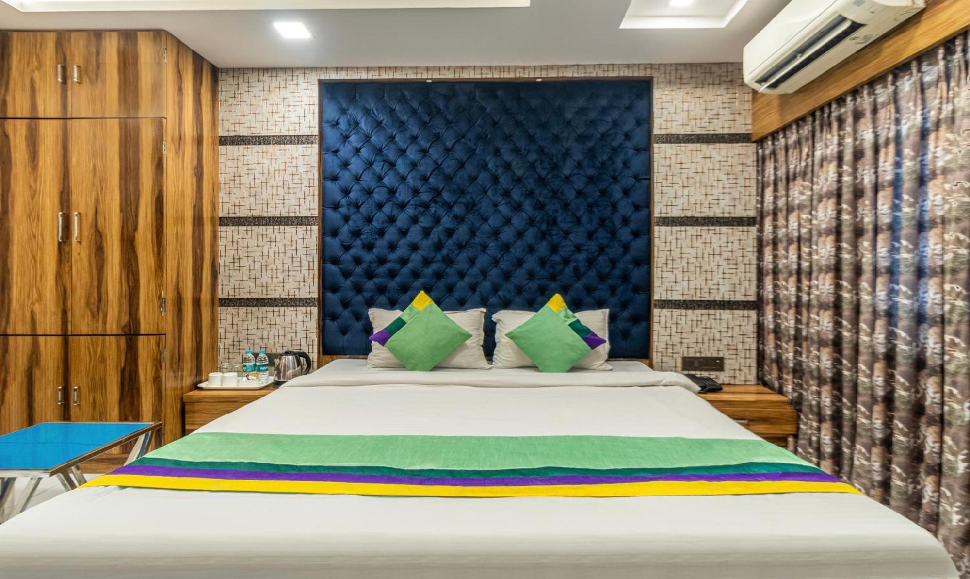Hotel Orion Crystal 加尔各答 外观 照片